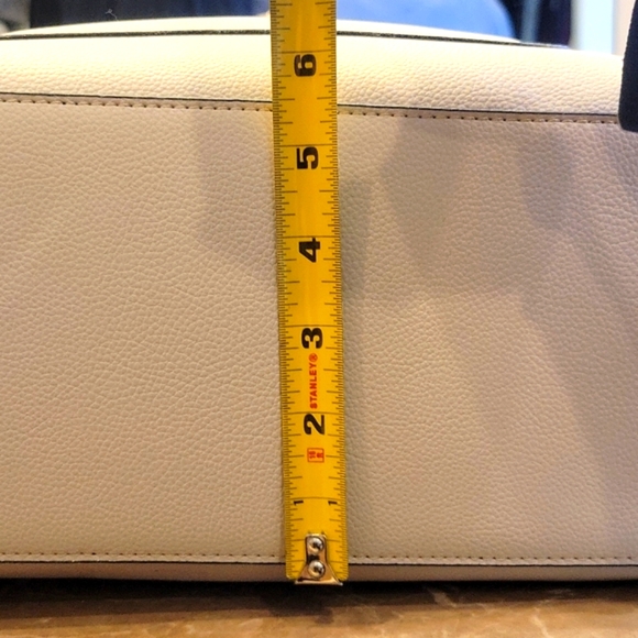 La Terre Fashion multi-compartment open-top satchel - Picture 15 of 16